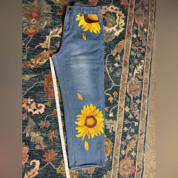 Women’s hand painted sunflower jeans. Size large. - Picture 3 of 4